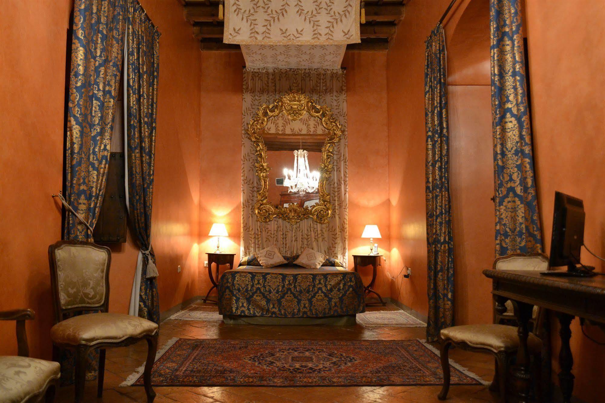 Granados Palacio Boutique Hotel Écija Екстериор снимка