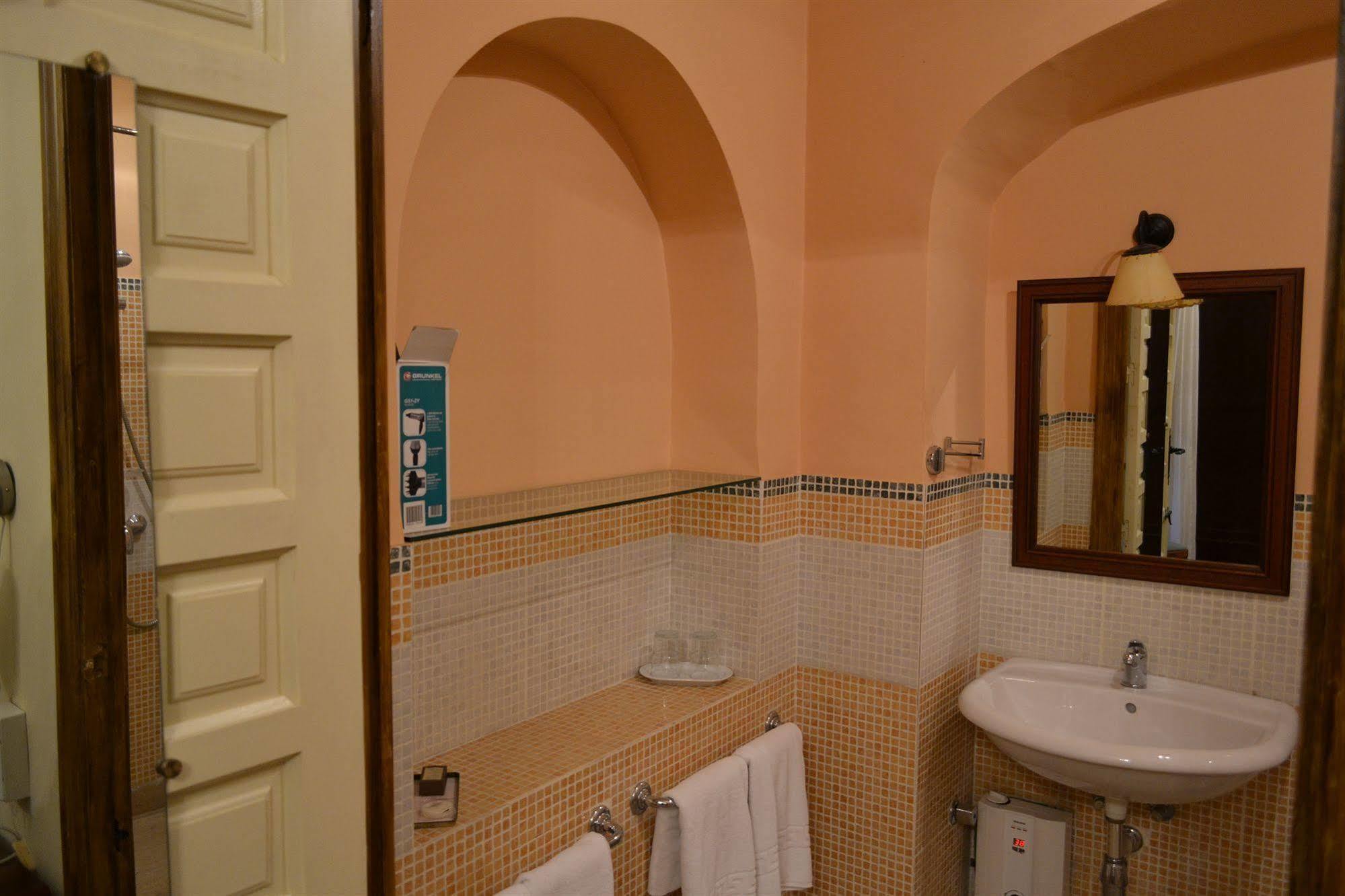 Granados Palacio Boutique Hotel Écija Екстериор снимка