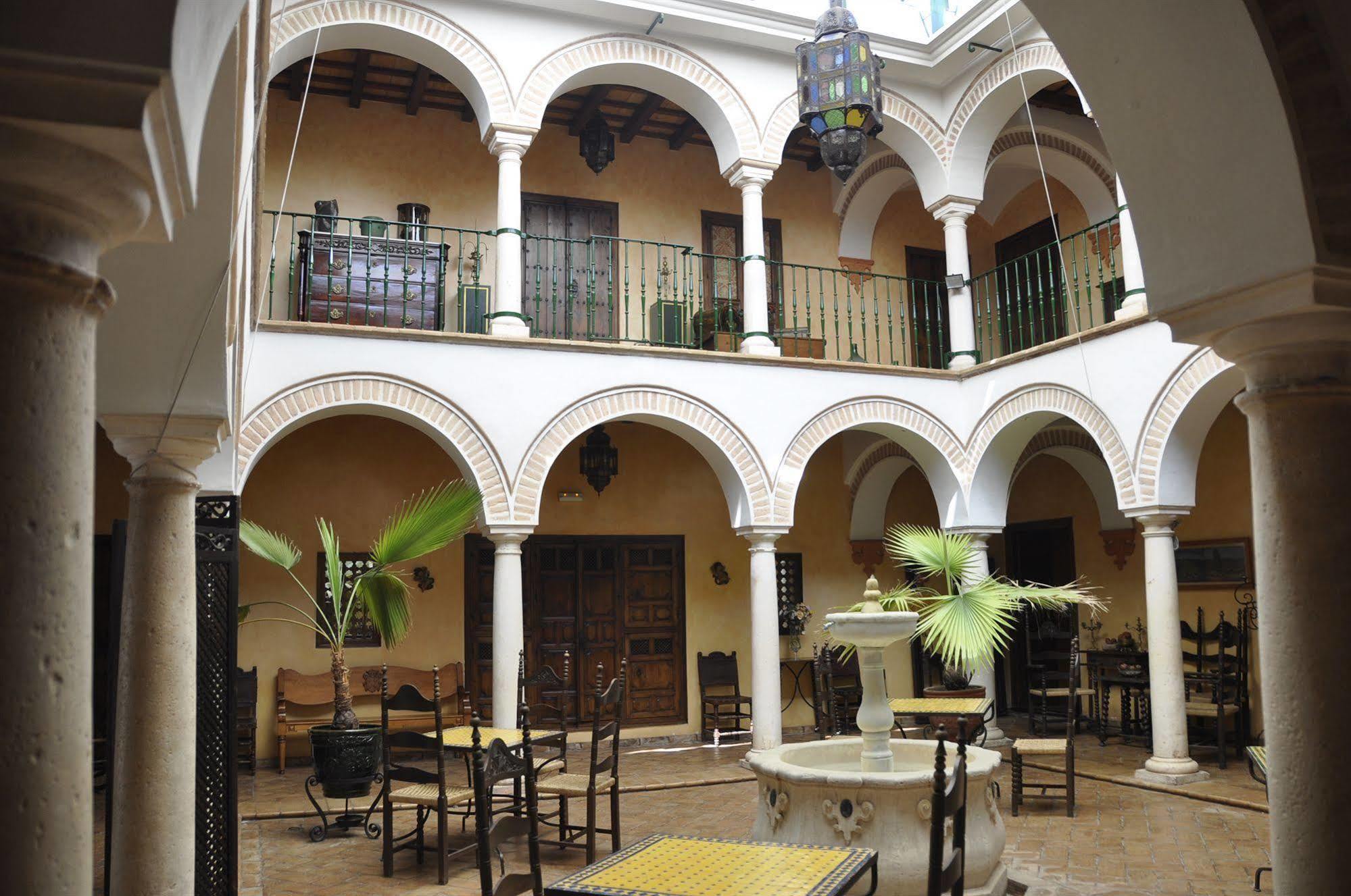 Granados Palacio Boutique Hotel Écija Екстериор снимка