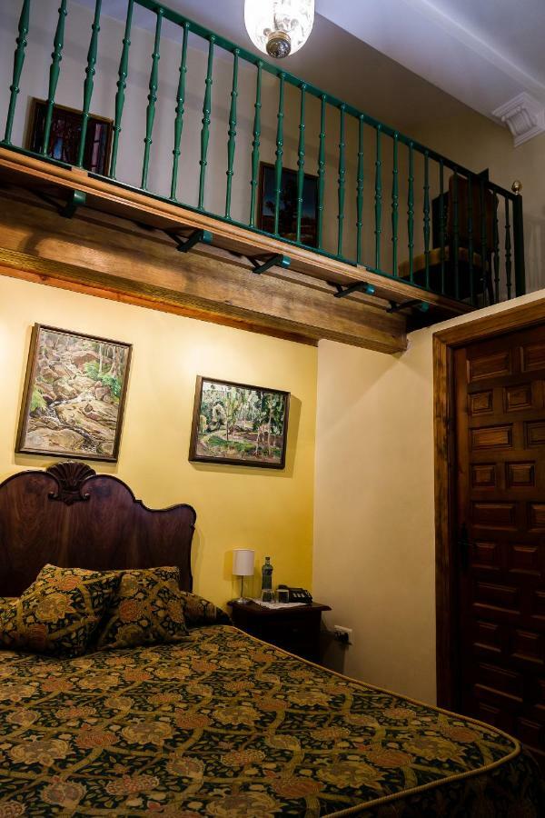 Granados Palacio Boutique Hotel Écija Екстериор снимка